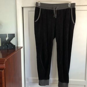 Woman’s Velour joggers